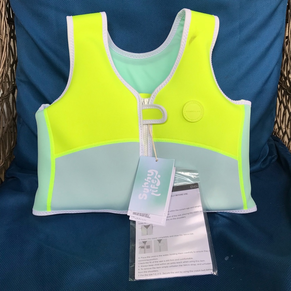 NWT Sunnylife Life Vest